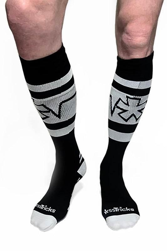 KNEE HIGH SOCKS | Hidden Pockets | BLACK AND WHITE